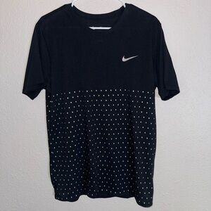 Nike Dri-Fit Tee - Size M - Black